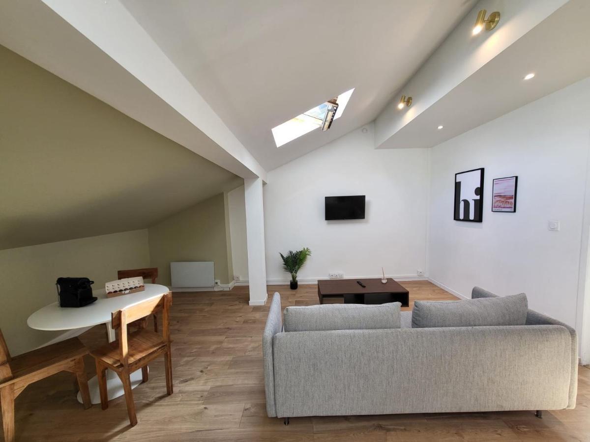 Le Neroli Apartment ลียง ภายนอก รูปภาพ